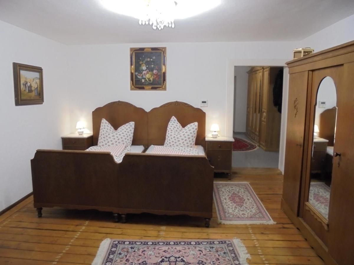 Apartmenthaus Am Schlosspark Schkopau Eksteriør bilde