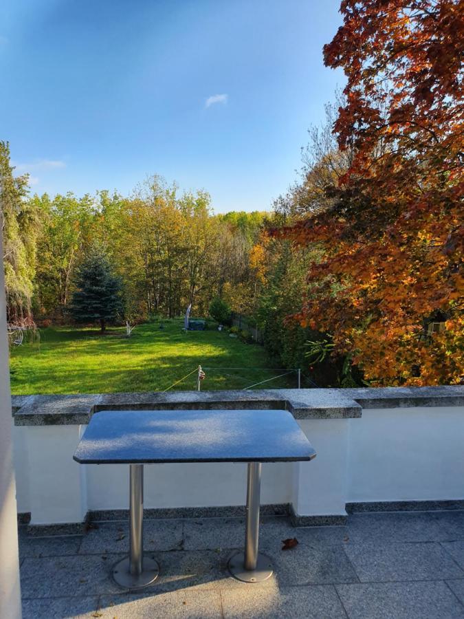 Apartmenthaus Am Schlosspark Schkopau Eksteriør bilde